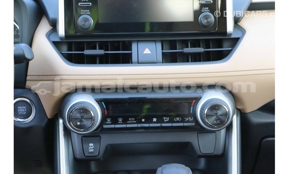 Acheter Import Voiture Toyota 4Runner Blanc à Import - Dubai, Clarendon Acheter Import Voiture Toyota 4Runner Blanc à Import - Dubai, Clarendon