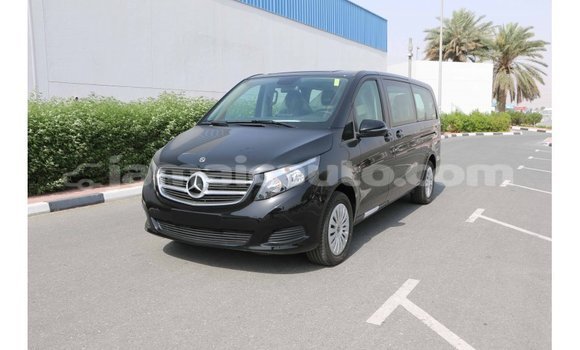 Acheter Import Voiture Mercedes-Benz 250 Noir à Import - Dubai, Clarendon Acheter Import Voiture Mercedes-Benz 250 Noir à Import - Dubai, Clarendon