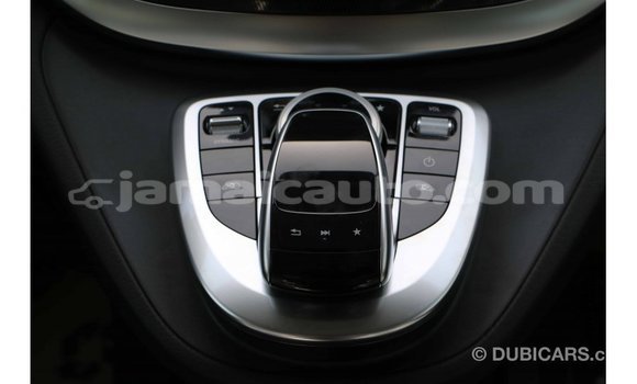 Acheter Import Voiture Mercedes-Benz 250 Noir à Import - Dubai, Clarendon Acheter Import Voiture Mercedes-Benz 250 Noir à Import - Dubai, Clarendon