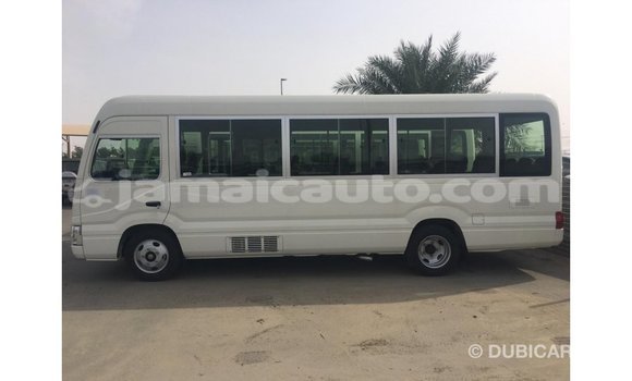 Acheter Import Voiture Toyota Coaster Blanc à Import - Dubai, Clarendon Acheter Import Voiture Toyota Coaster Blanc à Import - Dubai, Clarendon
