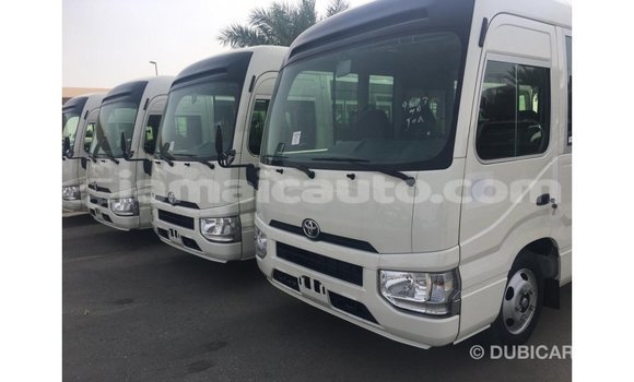 Acheter Import Voiture Toyota Coaster Blanc à Import - Dubai, Clarendon Acheter Import Voiture Toyota Coaster Blanc à Import - Dubai, Clarendon