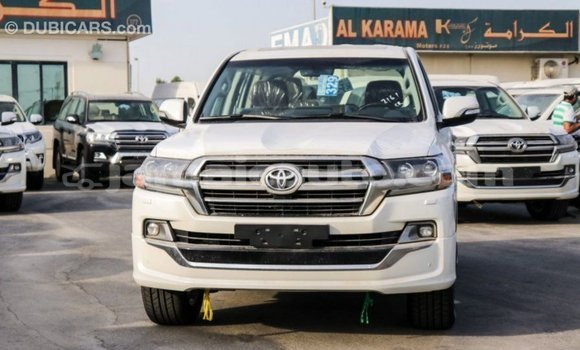 Buy Import Toyota Land Cruiser White Car in Import - Dubai in Clarendon Buy Import Toyota Land Cruiser White Car in Import - Dubai in Clarendon