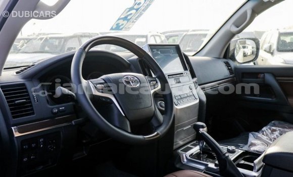 Buy Import Toyota Land Cruiser White Car in Import - Dubai in Clarendon Buy Import Toyota Land Cruiser White Car in Import - Dubai in Clarendon