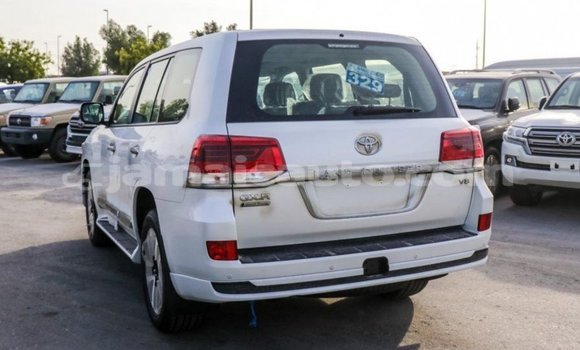 Buy Import Toyota Land Cruiser White Car in Import - Dubai in Clarendon Buy Import Toyota Land Cruiser White Car in Import - Dubai in Clarendon