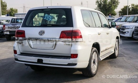 Buy Import Toyota Land Cruiser White Car in Import - Dubai in Clarendon Buy Import Toyota Land Cruiser White Car in Import - Dubai in Clarendon