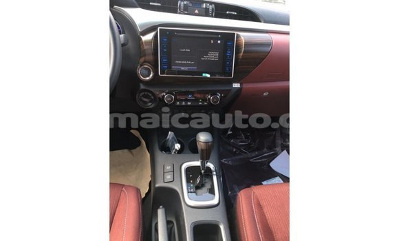 Buy Import Toyota Hilux White Car in Import - Dubai in Clarendon Buy Import Toyota Hilux White Car in Import - Dubai in Clarendon