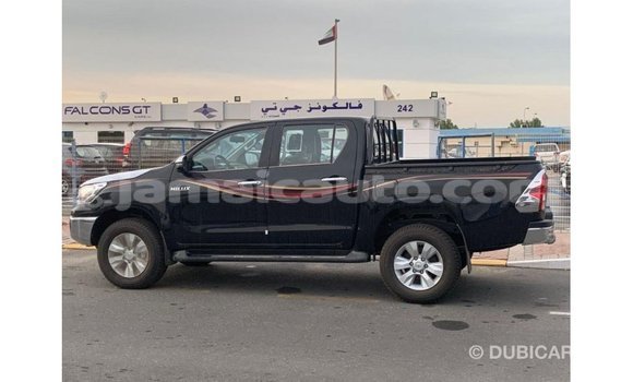 Acheter Import Voiture Toyota Hilux Noir à Import - Dubai, Clarendon Acheter Import Voiture Toyota Hilux Noir à Import - Dubai, Clarendon