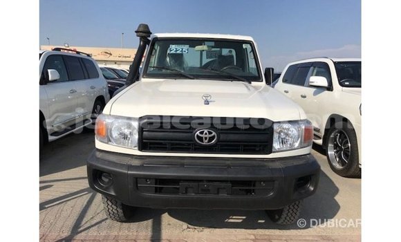 Buy Import Toyota Land Cruiser White Car in Import - Dubai in Clarendon Buy Import Toyota Land Cruiser White Car in Import - Dubai in Clarendon