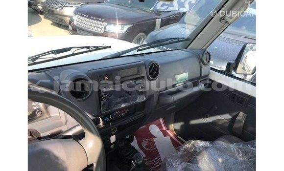 Buy Import Toyota Land Cruiser White Car in Import - Dubai in Clarendon Buy Import Toyota Land Cruiser White Car in Import - Dubai in Clarendon