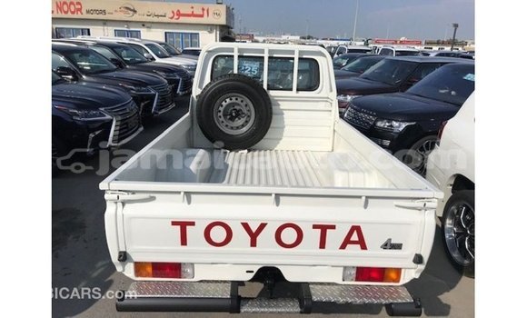 Buy Import Toyota Land Cruiser White Car in Import - Dubai in Clarendon Buy Import Toyota Land Cruiser White Car in Import - Dubai in Clarendon