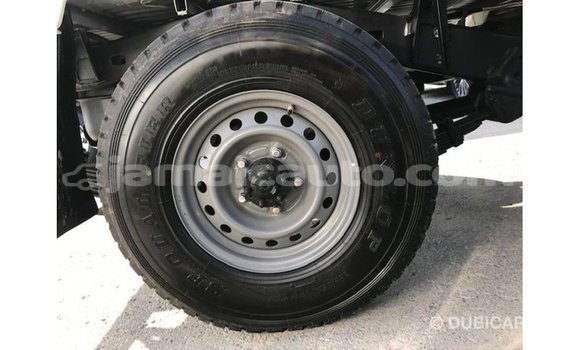 Buy Import Toyota Land Cruiser White Car in Import - Dubai in Clarendon Buy Import Toyota Land Cruiser White Car in Import - Dubai in Clarendon