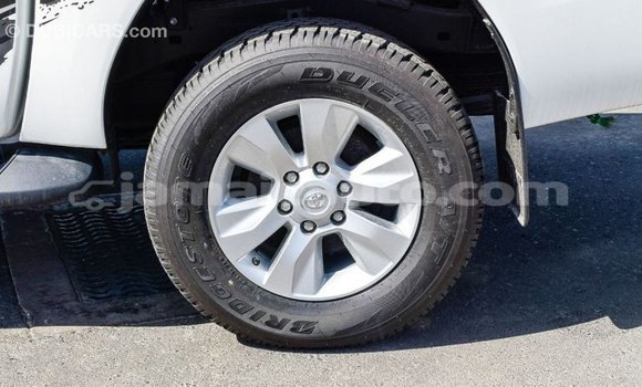 Buy Import Toyota Hilux White Car in Import - Dubai in Clarendon Buy Import Toyota Hilux White Car in Import - Dubai in Clarendon