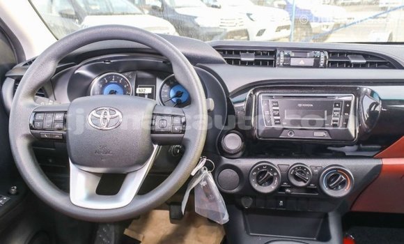 Buy Import Toyota Hilux White Car in Import - Dubai in Clarendon Buy Import Toyota Hilux White Car in Import - Dubai in Clarendon