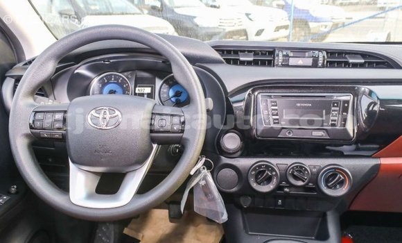 Buy Import Toyota Hilux White Car in Import - Dubai in Clarendon Buy Import Toyota Hilux White Car in Import - Dubai in Clarendon