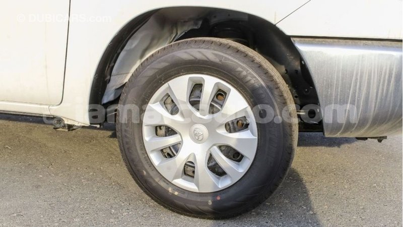 Big with watermark toyota hilux clarendon import dubai 1973