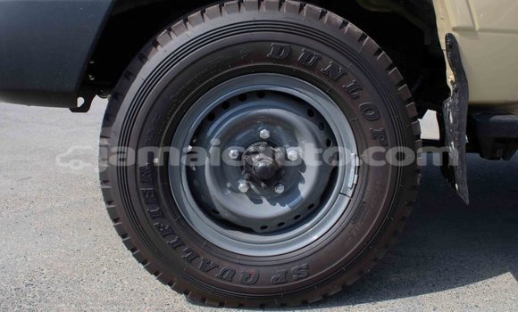 Buy Import Toyota Land Cruiser Beige Car in Import - Dubai in Clarendon Buy Import Toyota Land Cruiser Beige Car in Import - Dubai in Clarendon