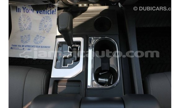 Acheter Import Voiture Toyota Tundra Blanc à Import - Dubai, Clarendon Acheter Import Voiture Toyota Tundra Blanc à Import - Dubai, Clarendon