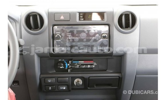 Buy Import Toyota Land Cruiser White Car in Import - Dubai in Clarendon Buy Import Toyota Land Cruiser White Car in Import - Dubai in Clarendon