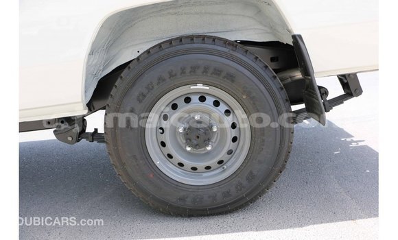 Buy Import Toyota Land Cruiser White Car in Import - Dubai in Clarendon Buy Import Toyota Land Cruiser White Car in Import - Dubai in Clarendon