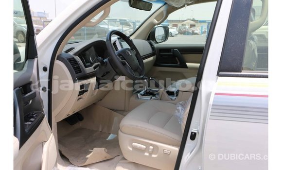Buy Import Toyota Land Cruiser White Car in Import - Dubai in Clarendon Buy Import Toyota Land Cruiser White Car in Import - Dubai in Clarendon