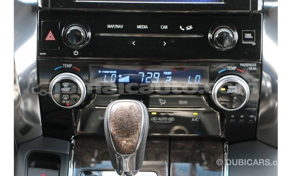 Acheter Import Voiture Toyota Alphard Blanc à Import - Dubai, Clarendon Acheter Import Voiture Toyota Alphard Blanc à Import - Dubai, Clarendon