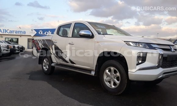 Buy Import Mitsubishi L200 White Car in Import - Dubai in Clarendon Buy Import Mitsubishi L200 White Car in Import - Dubai in Clarendon