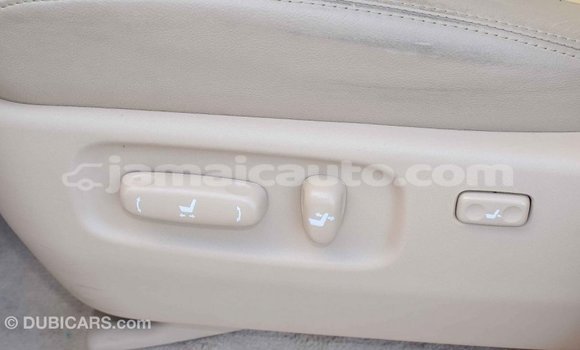 Acheter Import Voiture Toyota Land Cruiser Noir à Import - Dubai, Clarendon Acheter Import Voiture Toyota Land Cruiser Noir à Import - Dubai, Clarendon