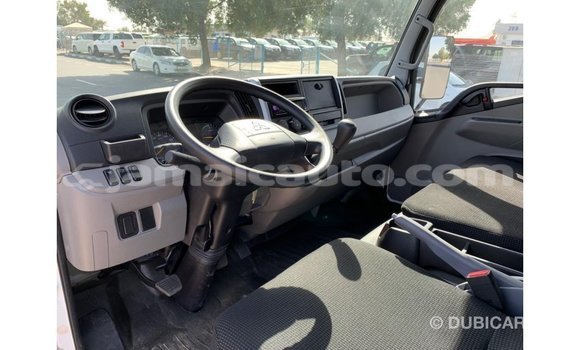 Acheter Import Voiture Mitsubishi i Blanc à Import - Dubai, Clarendon Acheter Import Voiture Mitsubishi i Blanc à Import - Dubai, Clarendon