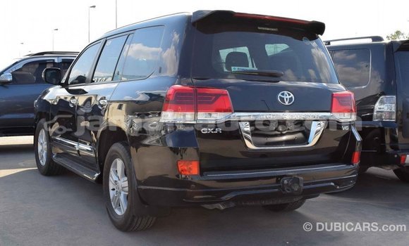 Acheter Import Voiture Toyota Land Cruiser Noir à Import - Dubai, Clarendon Acheter Import Voiture Toyota Land Cruiser Noir à Import - Dubai, Clarendon