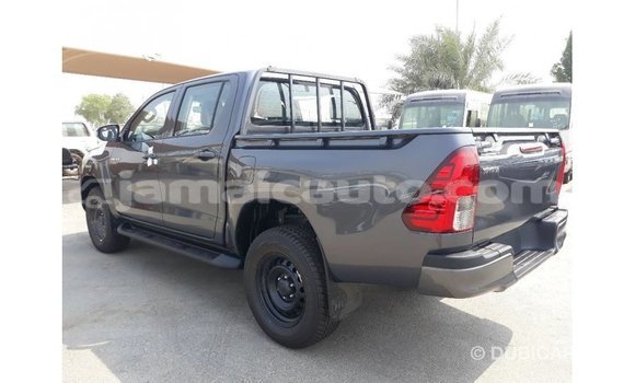 Acheter Import Voiture Toyota Hilux Noir à Import - Dubai, Clarendon Acheter Import Voiture Toyota Hilux Noir à Import - Dubai, Clarendon