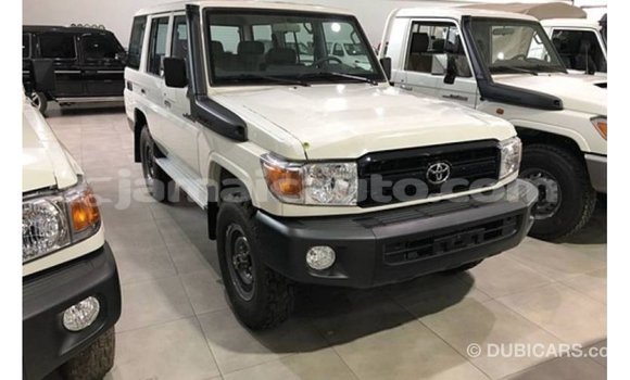 Buy Import Toyota Land Cruiser White Car in Import - Dubai in Clarendon Buy Import Toyota Land Cruiser White Car in Import - Dubai in Clarendon