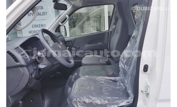 Acheter Import Voiture Toyota Hiace Blanc à Import - Dubai, Clarendon Acheter Import Voiture Toyota Hiace Blanc à Import - Dubai, Clarendon