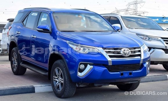 Acheter Import Voiture Toyota Fortuner Bleu à Import - Dubai, Clarendon Acheter Import Voiture Toyota Fortuner Bleu à Import - Dubai, Clarendon