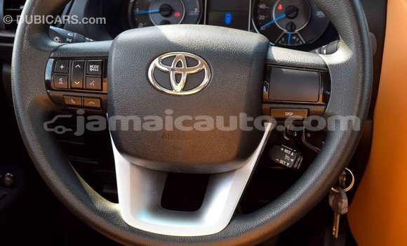 Acheter Import Voiture Toyota Fortuner Bleu à Import - Dubai, Clarendon Acheter Import Voiture Toyota Fortuner Bleu à Import - Dubai, Clarendon