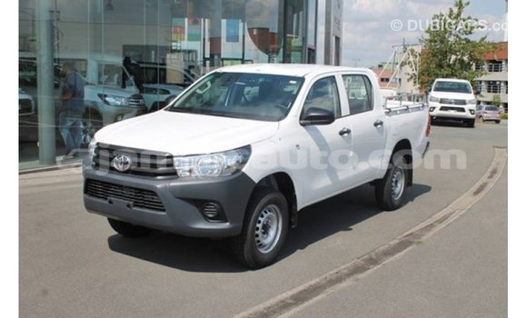 Buy Import Toyota Hilux White Car in Import - Dubai in Clarendon Buy Import Toyota Hilux White Car in Import - Dubai in Clarendon