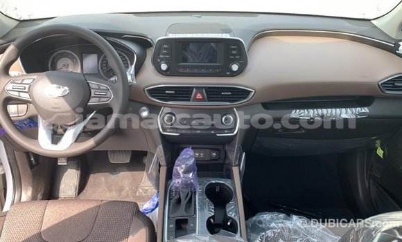Buy Import Hyundai Santa Fe White Car in Import - Dubai in Clarendon Buy Import Hyundai Santa Fe White Car in Import - Dubai in Clarendon