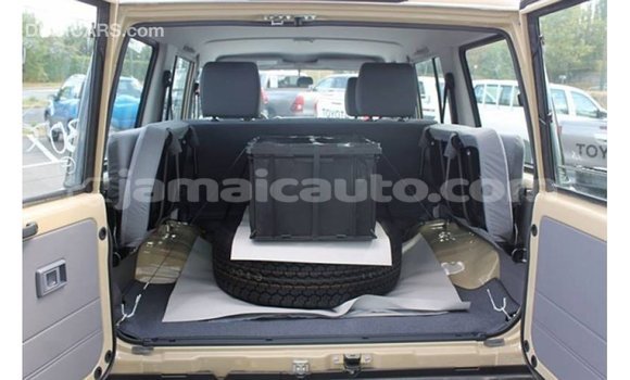 Buy Import Toyota Land Cruiser Beige Car in Import - Dubai in Clarendon Buy Import Toyota Land Cruiser Beige Car in Import - Dubai in Clarendon
