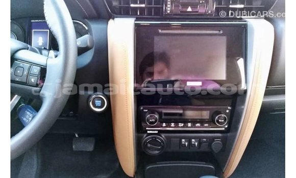 Buy Import Toyota Fortuner White Car in Import - Dubai in Clarendon Buy Import Toyota Fortuner White Car in Import - Dubai in Clarendon