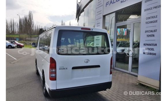 Buy Import Toyota Hiace White Car in Import - Dubai in Clarendon Buy Import Toyota Hiace White Car in Import - Dubai in Clarendon
