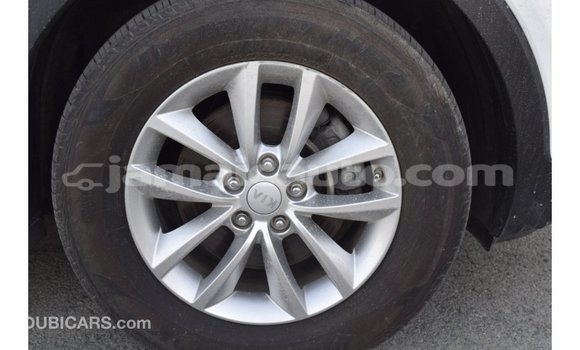 Buy Import Kia Sorento White Car in Import - Dubai in Clarendon