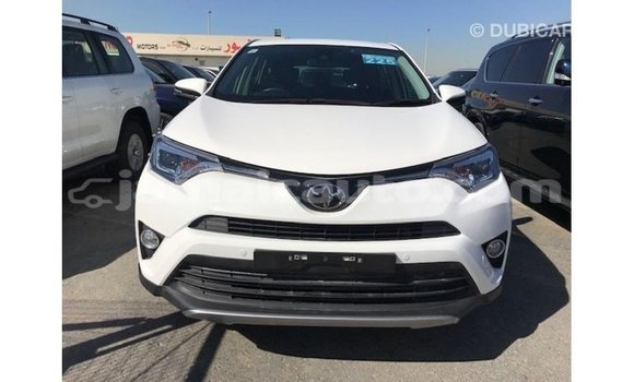 Buy Import Toyota 4Runner White Car in Import - Dubai in Clarendon Buy Import Toyota 4Runner White Car in Import - Dubai in Clarendon