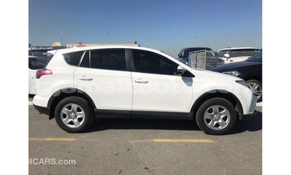 Buy Import Toyota 4Runner White Car in Import - Dubai in Clarendon Buy Import Toyota 4Runner White Car in Import - Dubai in Clarendon