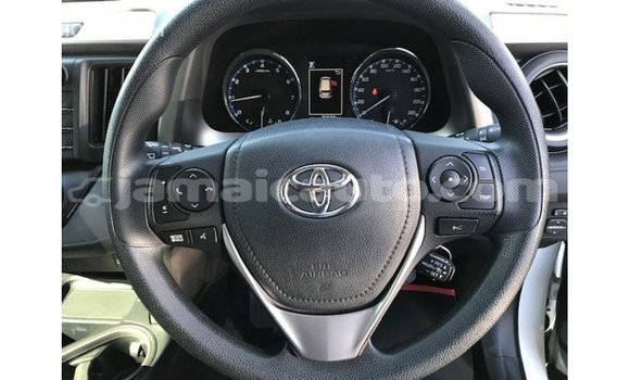 Buy Import Toyota 4Runner White Car in Import - Dubai in Clarendon Buy Import Toyota 4Runner White Car in Import - Dubai in Clarendon