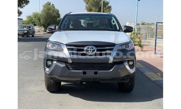 Buy Import Toyota Fortuner Other Car in Import - Dubai in Clarendon Buy Import Toyota Fortuner Other Car in Import - Dubai in Clarendon