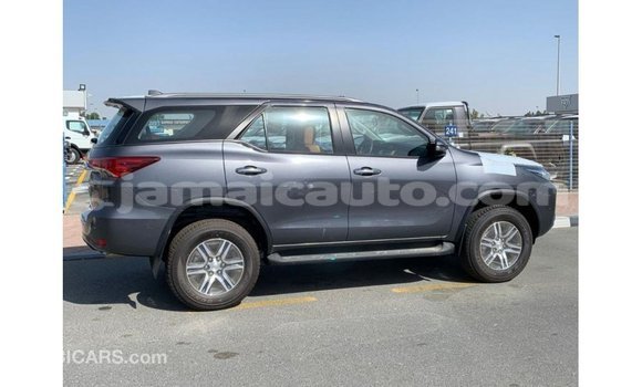 Buy Import Toyota Fortuner Other Car in Import - Dubai in Clarendon Buy Import Toyota Fortuner Other Car in Import - Dubai in Clarendon