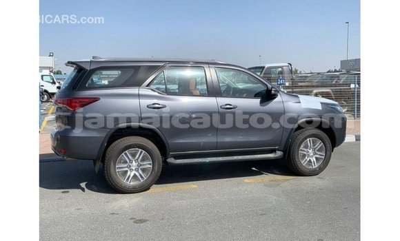 Buy Import Toyota Fortuner Other Car in Import - Dubai in Clarendon Buy Import Toyota Fortuner Other Car in Import - Dubai in Clarendon