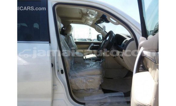 Buy Import Toyota Land Cruiser White Car in Import - Dubai in Clarendon Buy Import Toyota Land Cruiser White Car in Import - Dubai in Clarendon