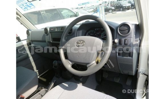 Buy Import Toyota Land Cruiser White Car in Import - Dubai in Clarendon Buy Import Toyota Land Cruiser White Car in Import - Dubai in Clarendon