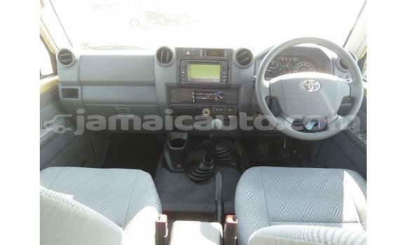 Buy Import Toyota Land Cruiser Beige Car in Import - Dubai in Clarendon Buy Import Toyota Land Cruiser Beige Car in Import - Dubai in Clarendon