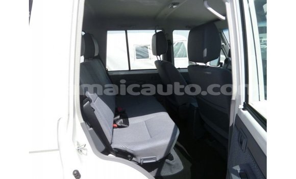 Buy Import Toyota Land Cruiser White Car in Import - Dubai in Clarendon Buy Import Toyota Land Cruiser White Car in Import - Dubai in Clarendon